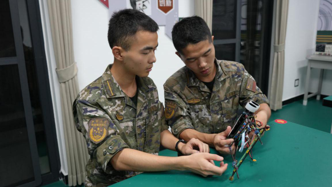 强军战车团队_全国大学生智能汽车竞赛_恩智浦智能车大赛报道