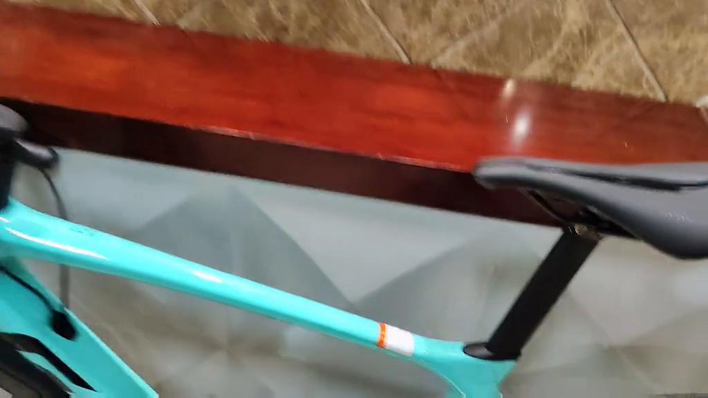 TCR ADV Pro2 disc配置分析_捷安特roma disc_捷安特TCR薄荷绿涂装