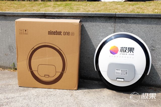 单轮平衡车使用体验_智能平衡车品牌_Ninebot One A1 平衡车