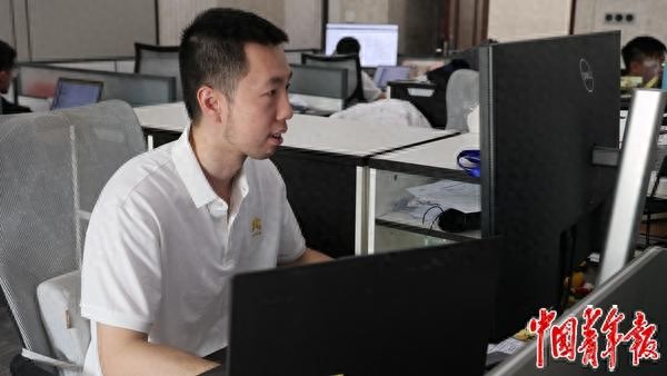 星空·体育中国官方网 他们用AI算法在南宁造出“道路CT机”