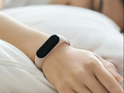 督促运动 监测身体状况 小米运动手环4