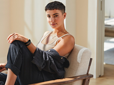 Fitbit发布蕴含珠宝设计的Luxe智能手环