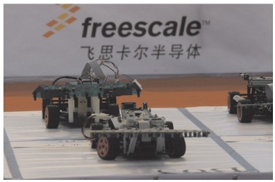 飞思卡尔杯全国大学生智能车大赛 电磁组竞赛单元 电磁器件代替光电CCD磁感应控制智能车_飞思卡尔智能车大赛