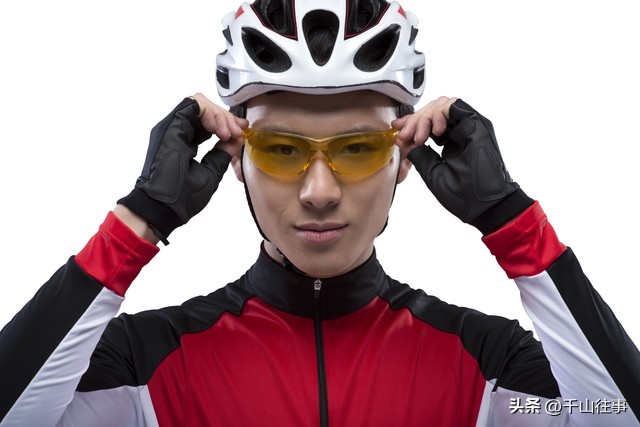 自行车运动员训练方法_骑行安全规则_骑行装备选择