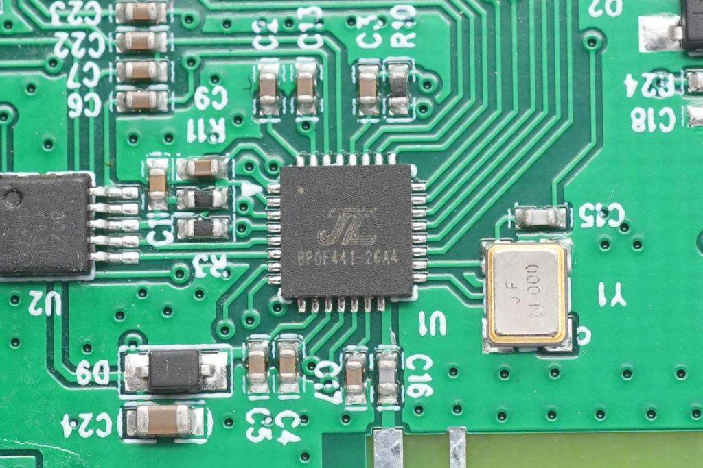 智能蓝牙gps定位车充_机乐堂车载蓝牙发射器拆解_机乐堂带线款多端口车载蓝牙发射器