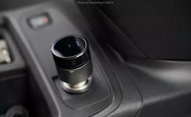 车内多设备快充解决方案_智能手势控制蓝牙快充_智能蓝牙gps定位车充