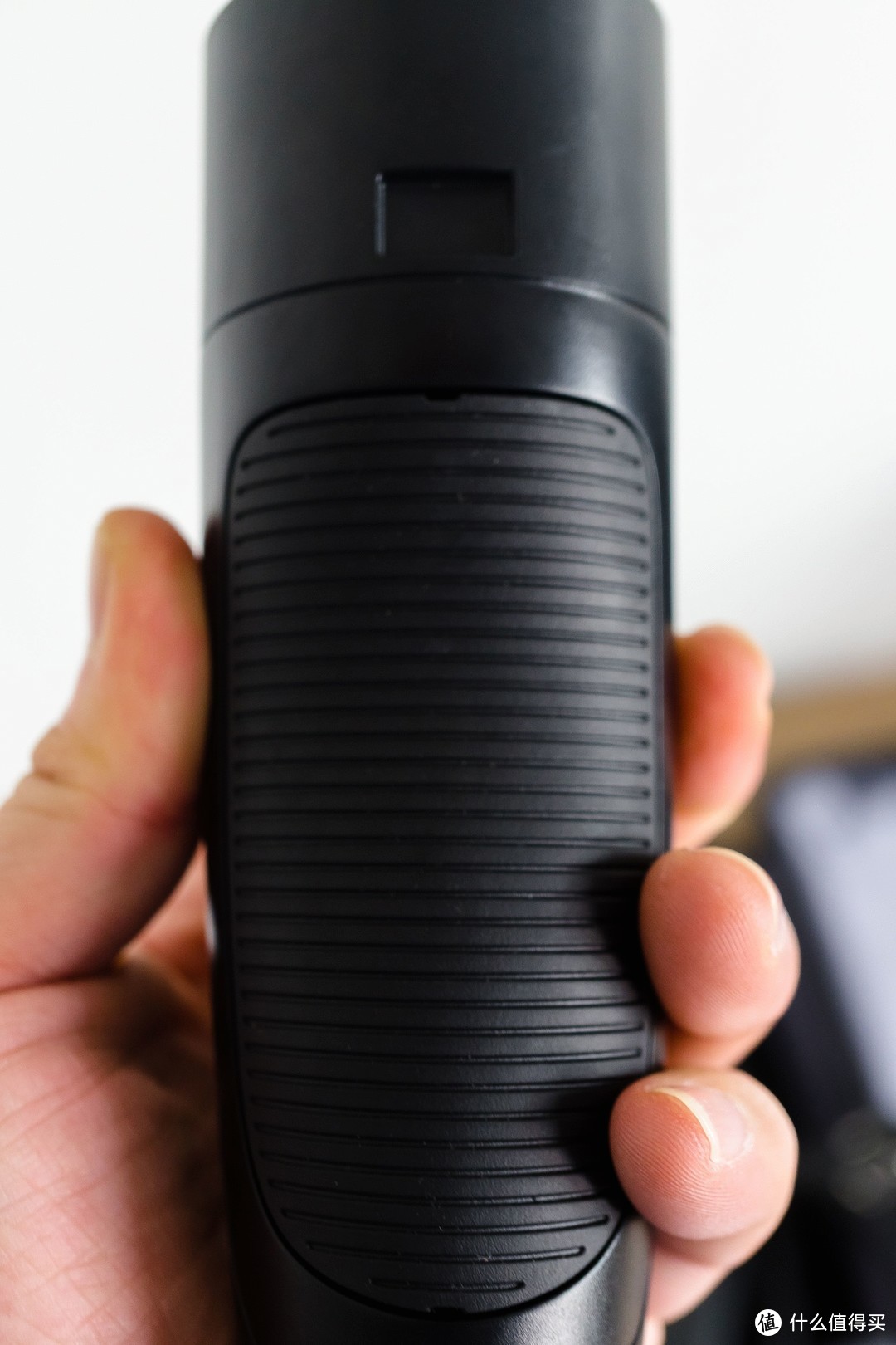 随车充模式2_随车充缆上控制与保护装置_智能蓝牙gps定位车充