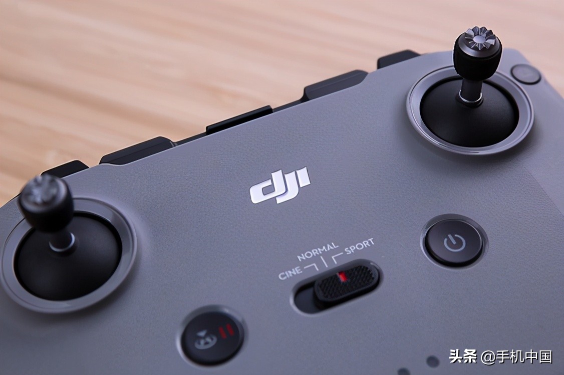 mavic air 全景_DJI Air 2S 一英寸影像系统 无人机避障技术