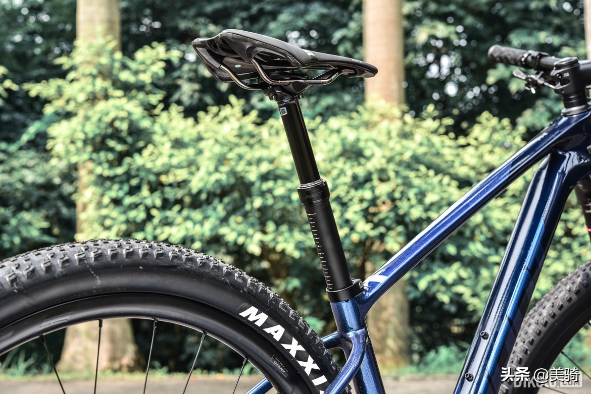 捷安特XTC系列硬尾山地车性能分析_捷安特XTC Advanced SL 29 1评测_2025款捷安特750 白色