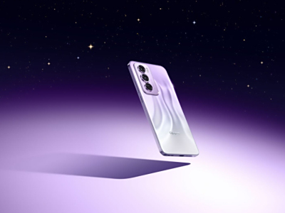 存在于Y2K风潮环境中的呈现着智能这一特性的进行新的挑选的情况,OPPO Reno12系列引领潮流新纪元 。