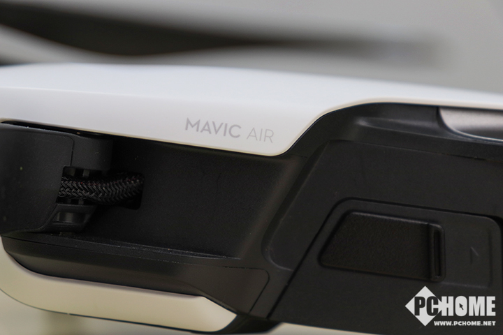 大疆Mavic Air便携设计_mavic air适合新手_大疆Mavic Air安全功能