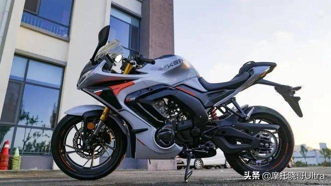 优缺点对比_弹簧前叉拆装_摩托车正叉倒叉区别