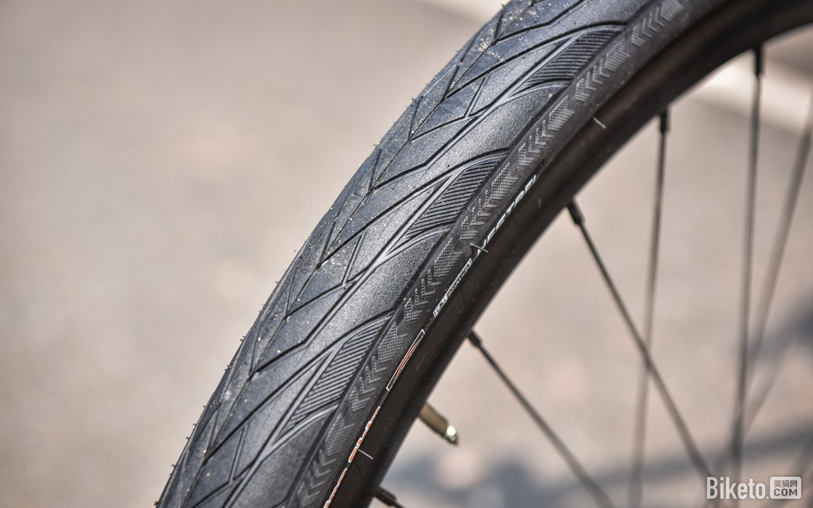 Cannondale Contro H-481城市车轮胎_cannondale contro_朝阳H-481轮胎排水性能