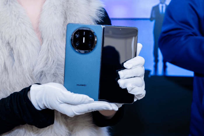 太原华为体验店_华为Mate 70系列发布_HUAWEI Mate X6折叠屏手机