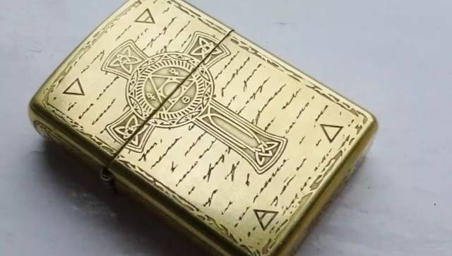 zippo人网站_ZIPPO打火机历史故事_ZIPPO电影中出现频率