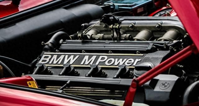 暗网下载 燃油车要打翻身仗了？被新能源碾压的燃油车怎么又行了？