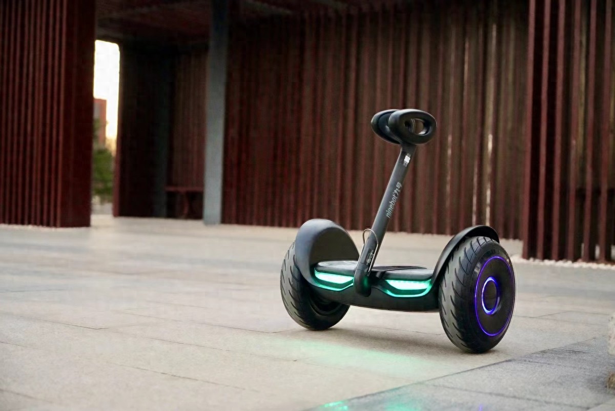 暗网下载 一台九号平衡车L6，满足家长和孩子双份使用需求