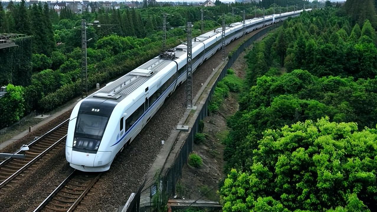 zippo打火机能过高铁_动车上可以带打火机吗_动车禁止吸烟规定