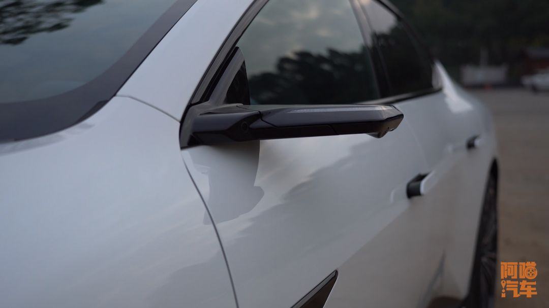 电子后视镜视野放大_电子后视镜好用吗_车小丫智能后视镜价格