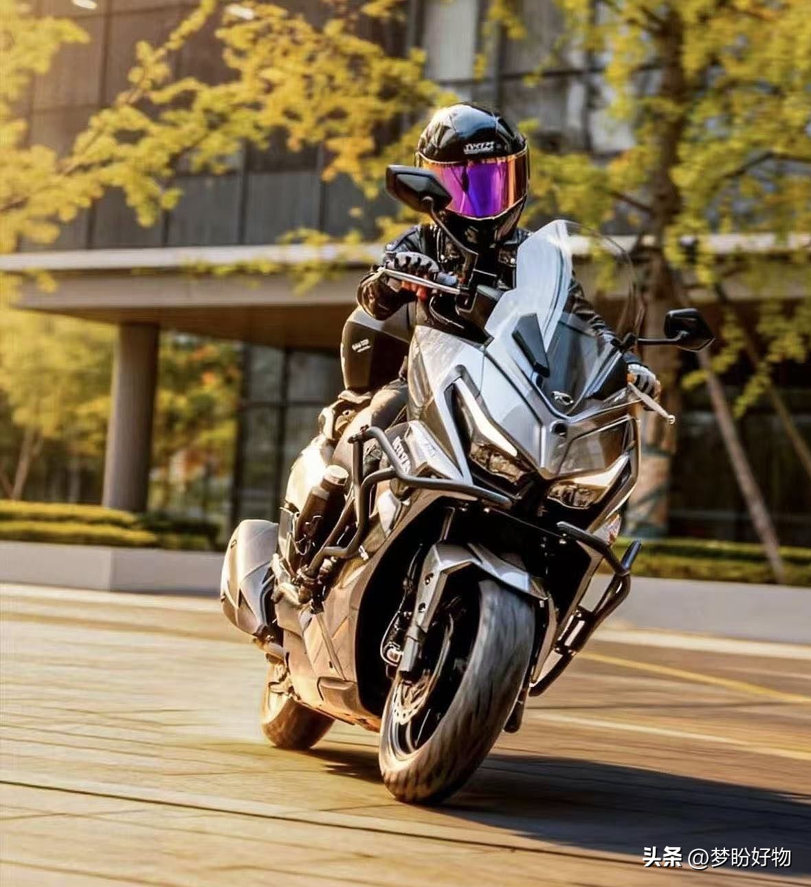 豪爵UFR150评测_自行车车架品牌_轻量化150踏板排名