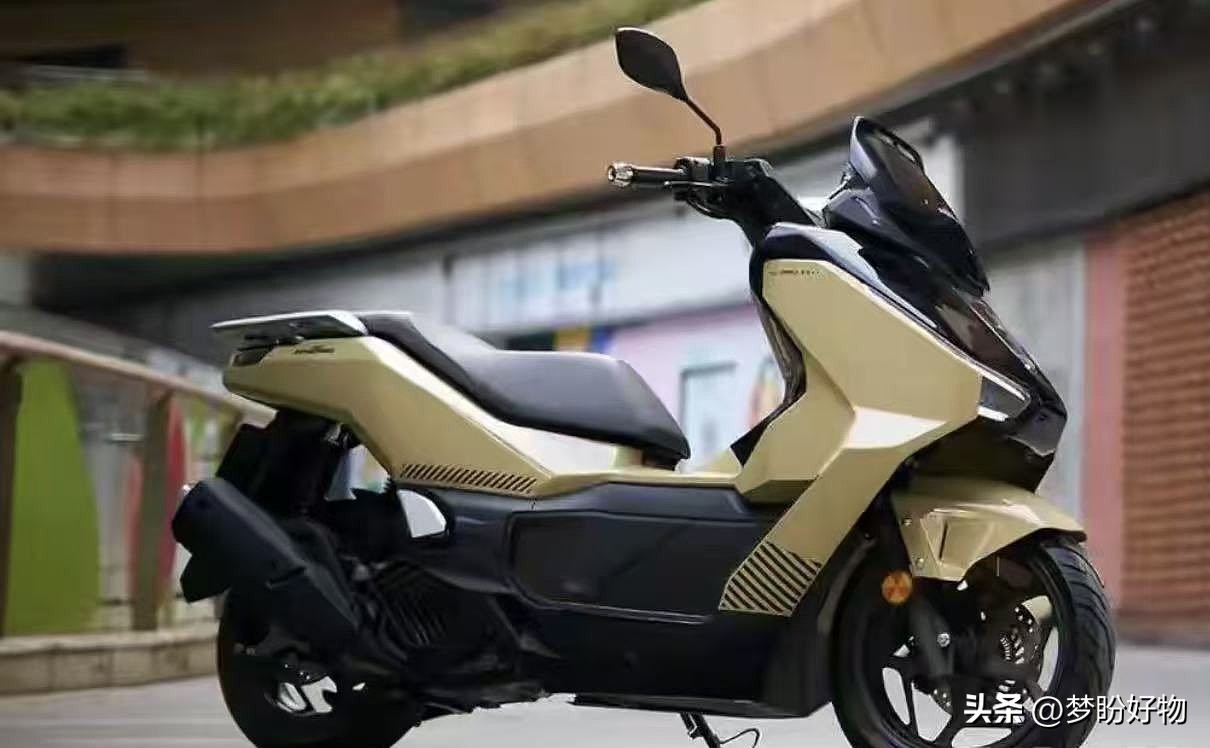 豪爵UFR150评测_自行车车架品牌_轻量化150踏板排名