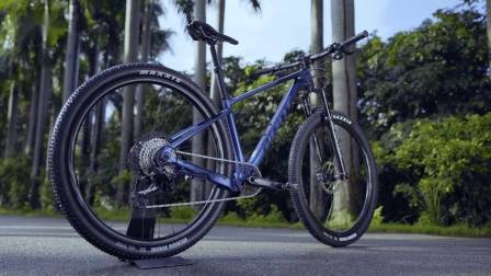 新品速递:捷安特 XTC SL29 1碳纤维山地车